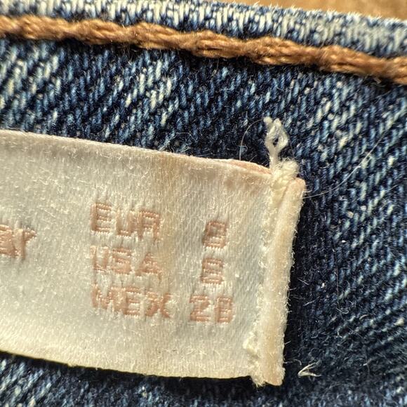 Zara Trafaluc denim Distressed skirt 8 Distressed sequence Floral Appliqué Patch - Picture 6 of 7